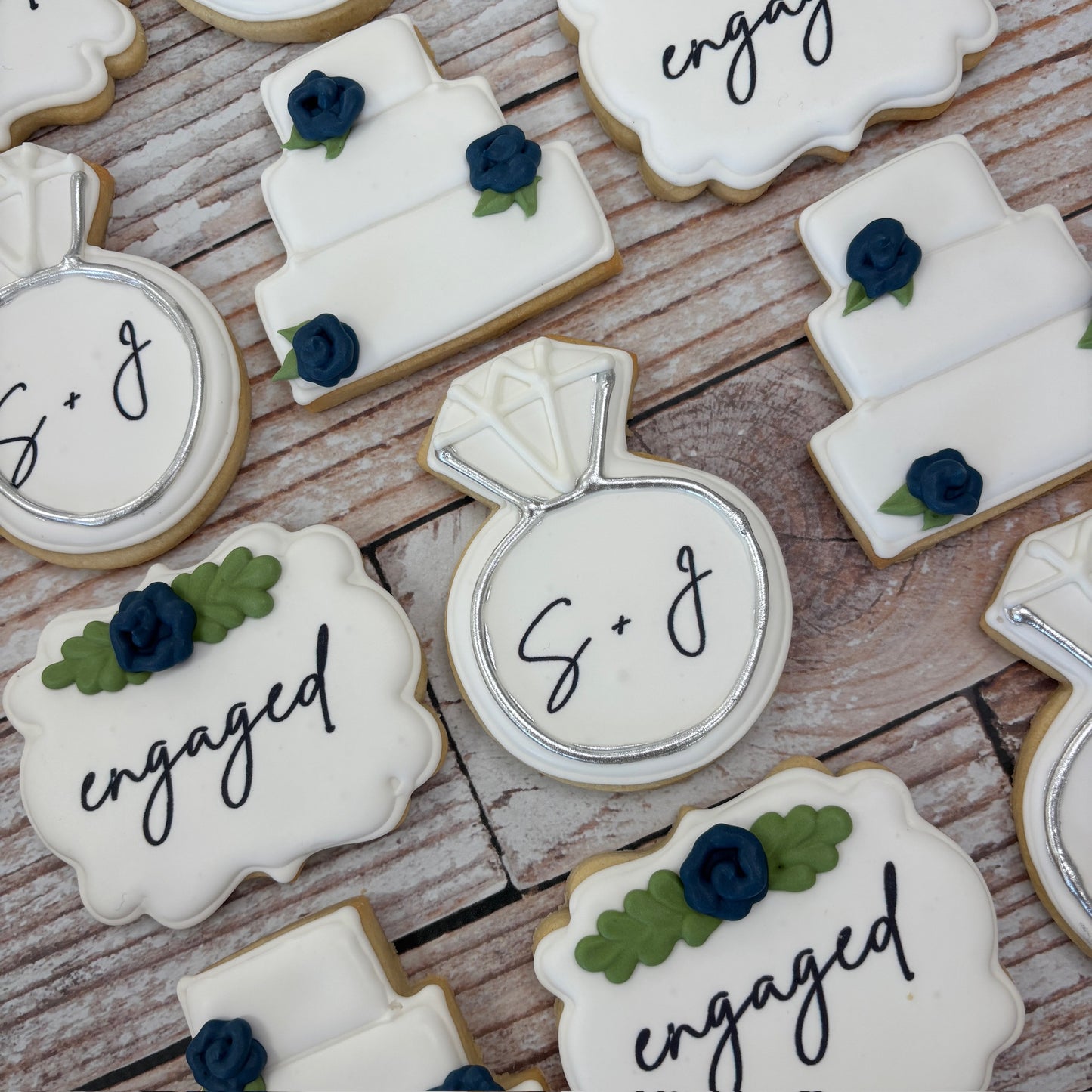 Hand Decorated Engagement Wedding Rings w/monogram Engagement Rings in Gold or Silver, Plaque, Wedding Cake--12 Count